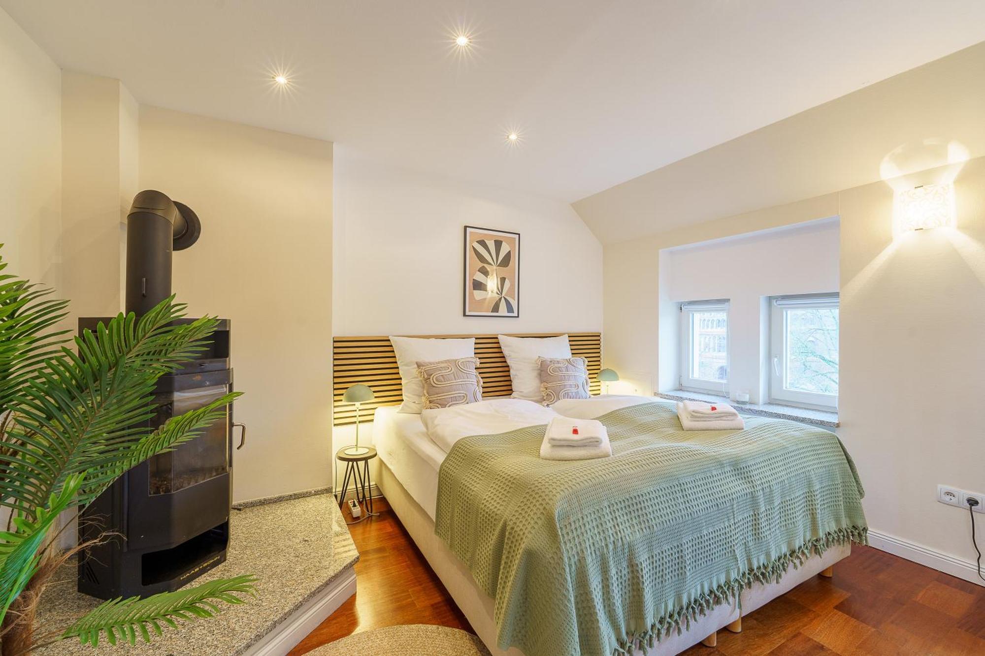Maisonette Am Holstentor Mit Dachterrasse Und Heimkino Lubeck Luaran gambar
